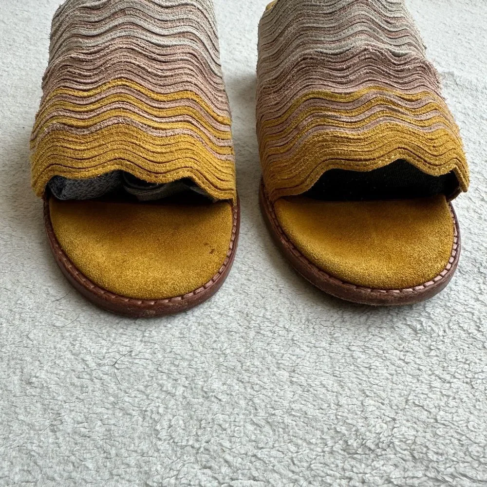 Frye Cindy Wave Mule block heel sandal‎ 6.5 M